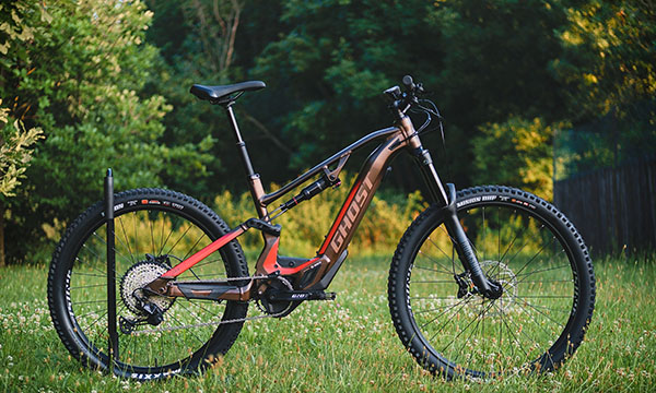 Expert 2022 Mountain Bike Red